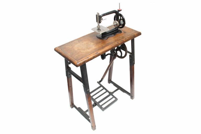 pfaff-c-01-08-domestic-running-stitch-treadle-musuem-imca-global-web